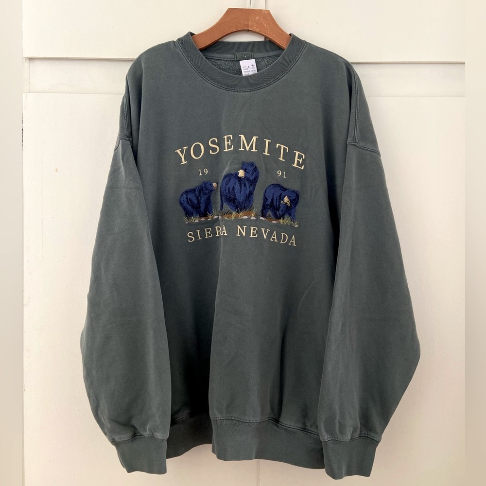 Oversized Yosemite Sweater NWT